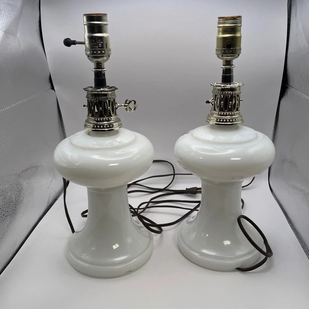 Vintage Milk Glass Lamps Floral Rose Design Pair‎ Accent Table Lamps